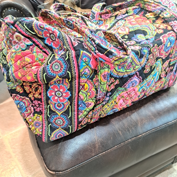 Vera Bradley Large Travel Duffel Bag - Picture 1 of 3